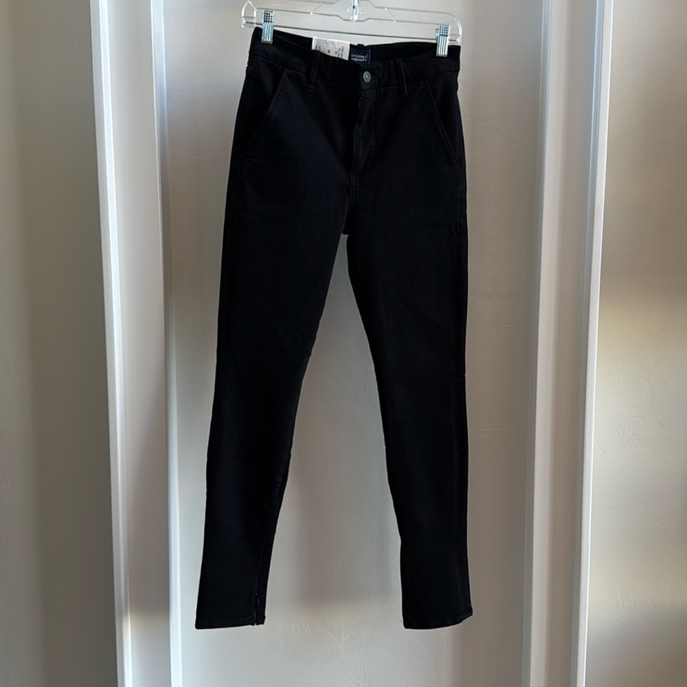 Citizens of Humanity Jayla in Black. Size 26. NWT